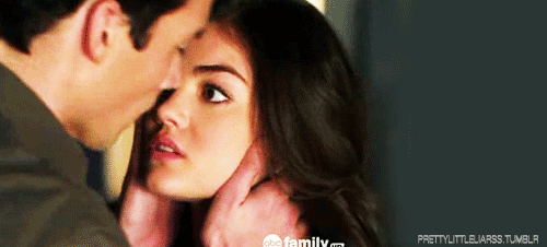 Aria Ezra Pretty Little Liars Kiss