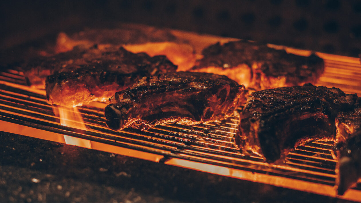 Η Ιστορία του BBQ: Από τις ρίζες μέχρι το σύγχρονο φαινόμενο του grill